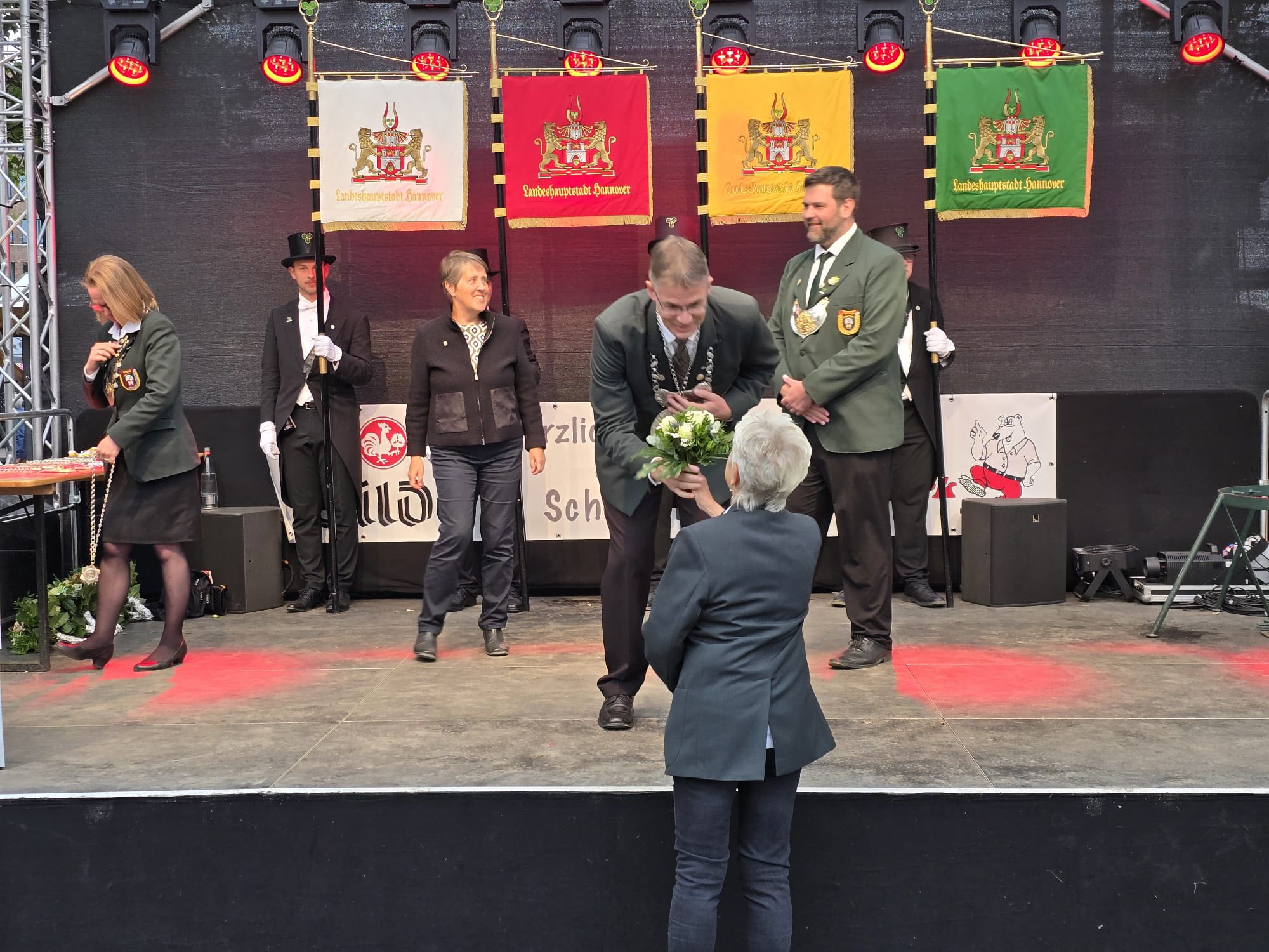 20250708_Schildvergabe2_1.jpg